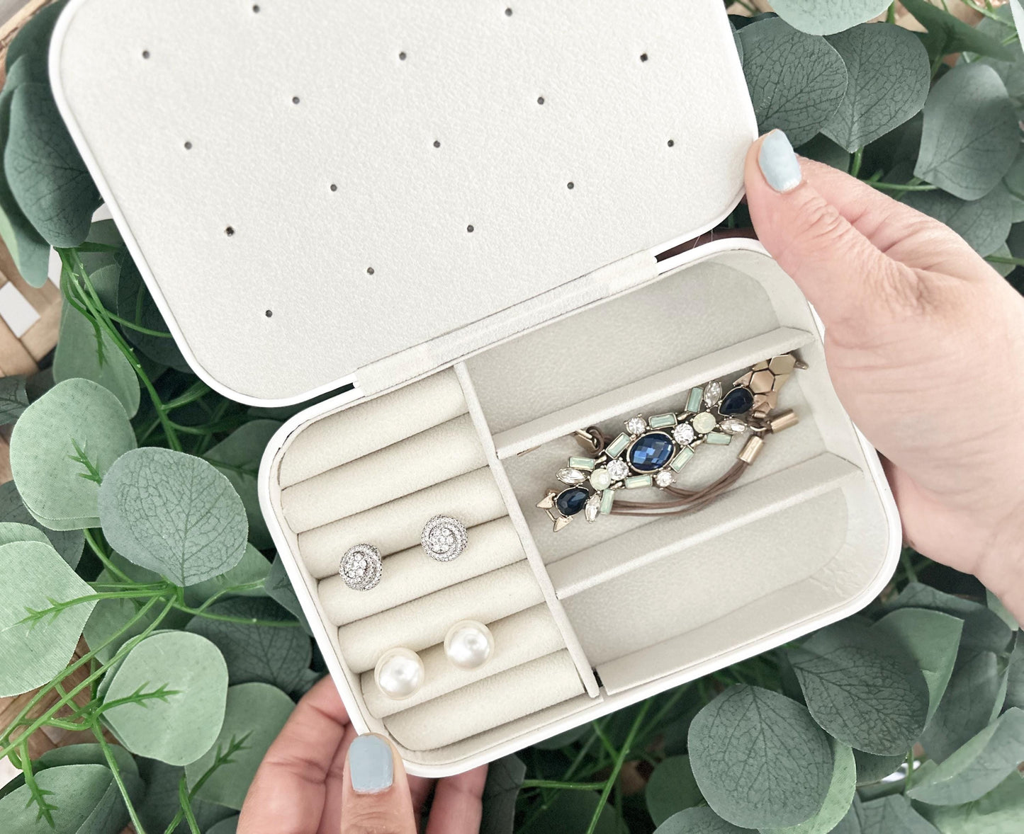 Personalized Gift for Mother of the Bride, Jewelry Box for Mother in Law, Wedding gift for Mother, Mothers day gift