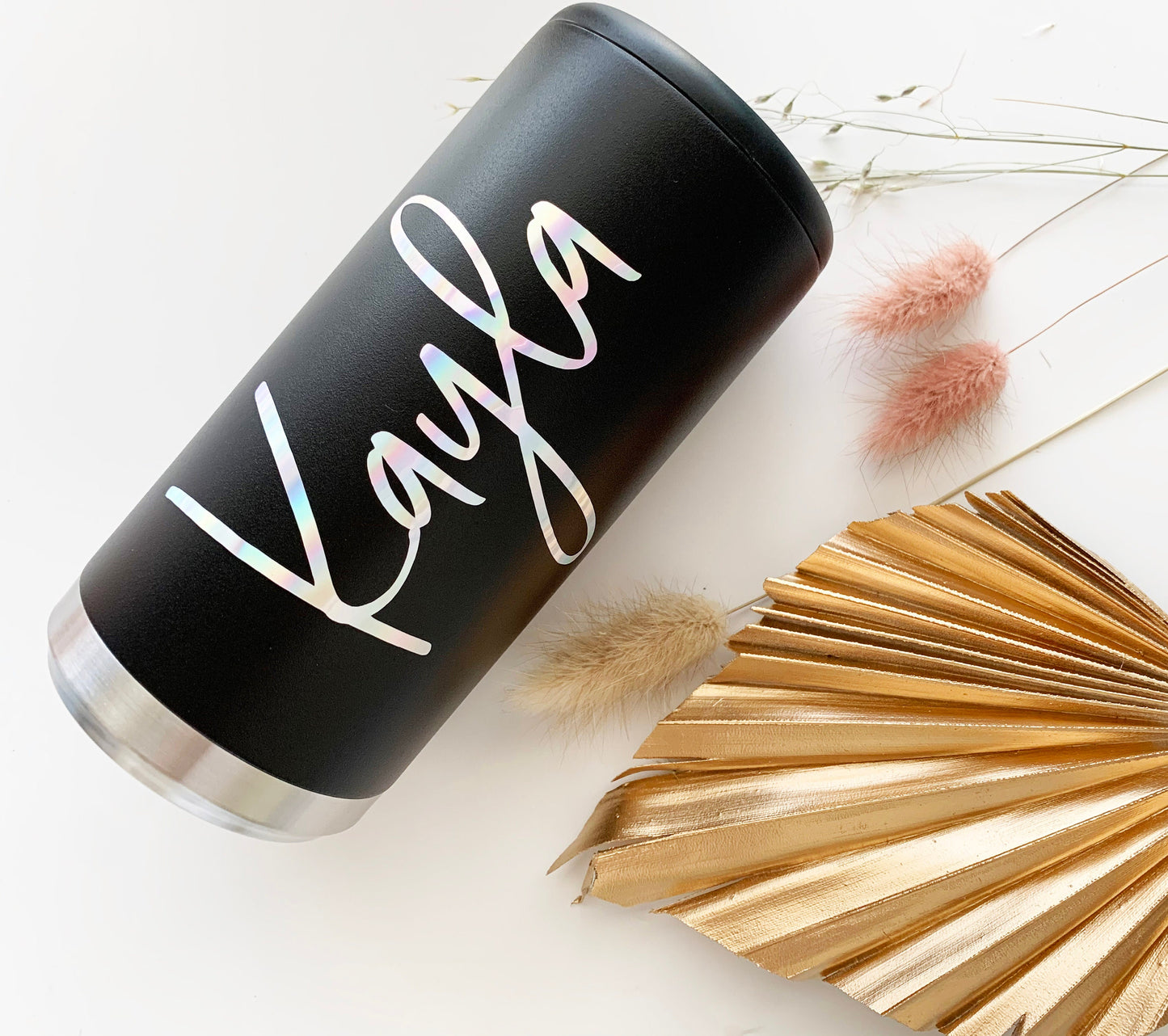 Celebrate Love: A Thoughtful Gift for the Couple