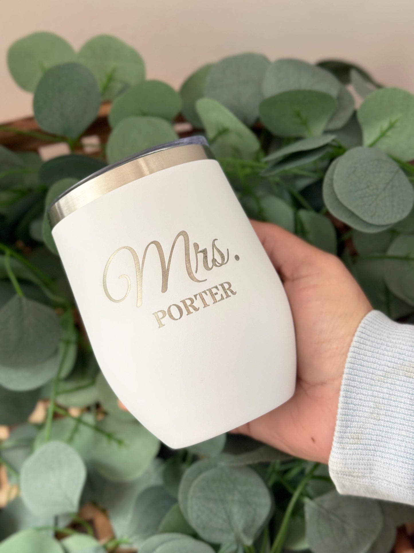 Engraved Custom Wine Tumblers / Custom Cups for Couple/ Gift for Newly Wed/ Bride and Groom Engraved Cups/ Engagement Gift for Mr. & Mrs.